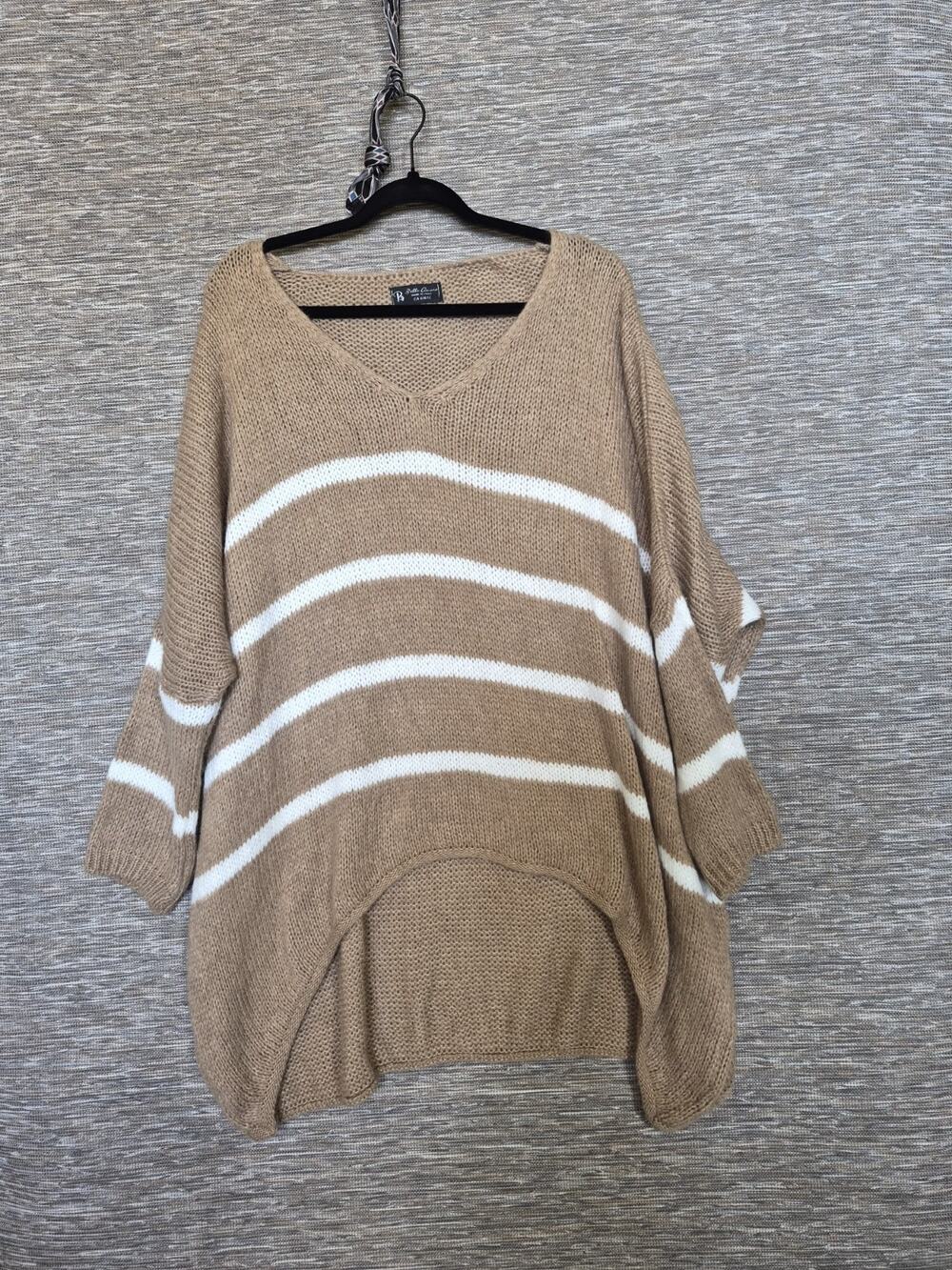 Bella Amore Knit Tunic Sweater Womens Size M Beige Tan White Stripped Bubble Hem